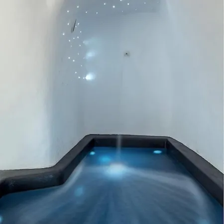 Luxury Santorini Aegean Magic 1 Bedroom Plunge Pool Sea Views Villa Tholos (Santorini)
